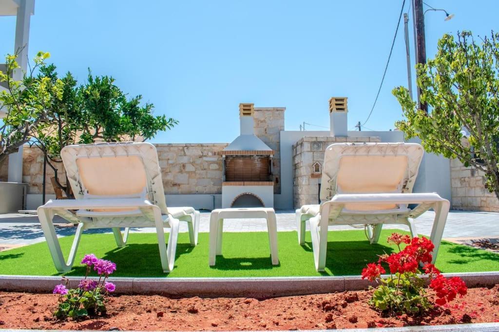 Md Residence Near The Beach W Bbq And Private Parking ヘルソニソス エクステリア 写真