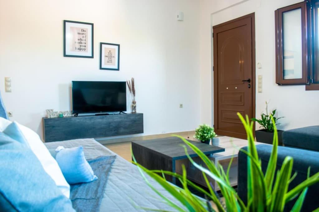 Md Residence Near The Beach W Bbq And Private Parking ヘルソニソス エクステリア 写真